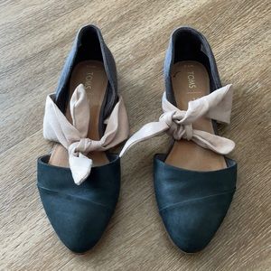 TOMS ballet flats